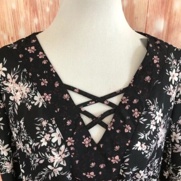 Grayson Threads NWT Black Floral Print Mini Dress - Picture 4 of 9